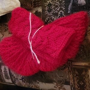 Hand made  beret with fingerless gloves